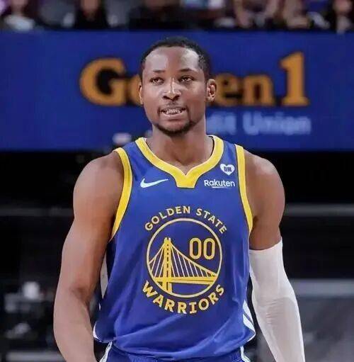 AYX Esports-转折点！拉齐奥伤情更新，葡超冲刺阶段攻防权衡，管理层满意，阵容厚度经受考验的简单介绍